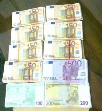 Împrumut de 200 milioane de euro pentru liceenii şi studenţii expuşi riscurilor de abandon